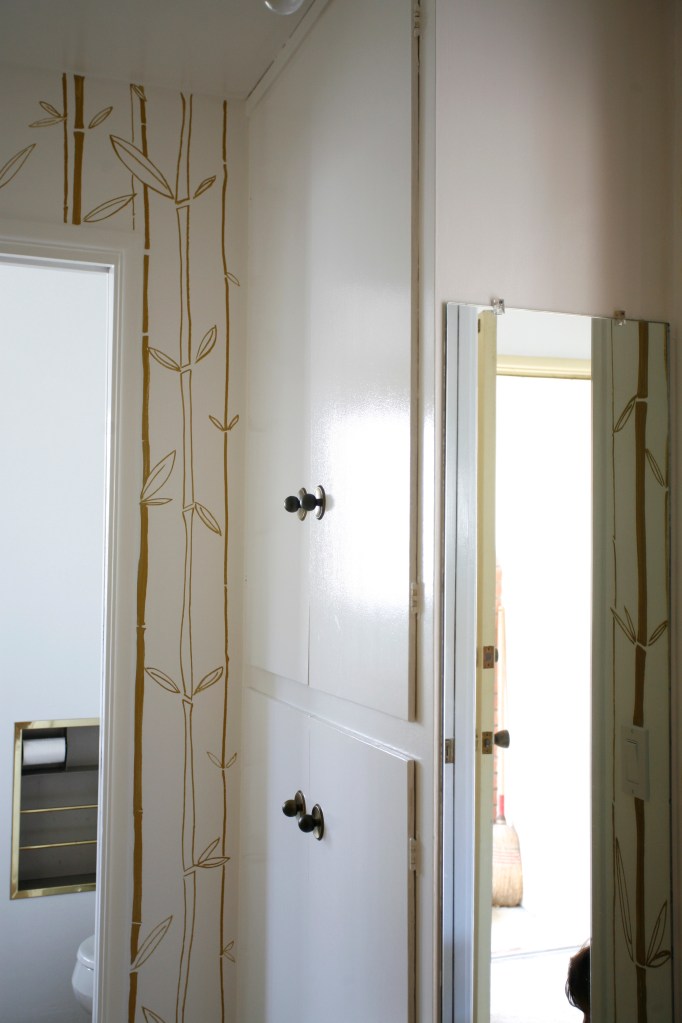 faux bamboo wallpaper paint pen walls