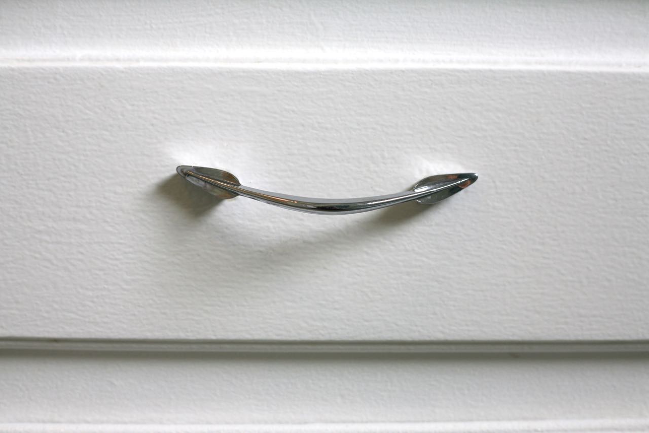 painting latex over oil based paint white cabinets stainless bar pulls hardware bathroom kitchen