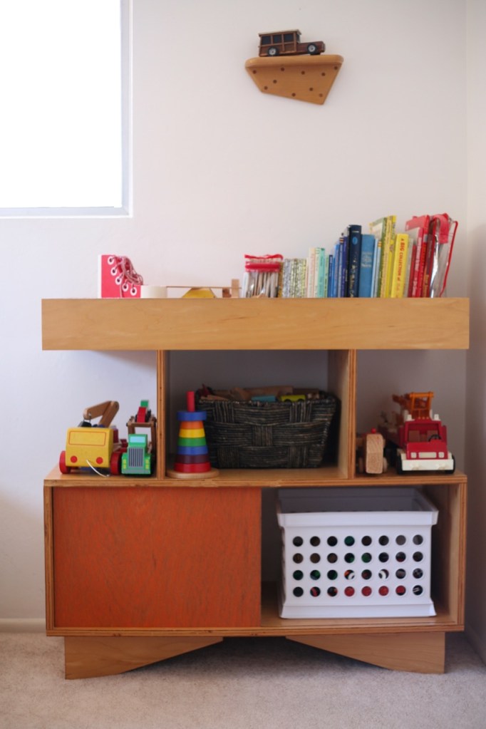 Modern Changing Table nursery wood toy shelf Netto Loft children kids room bookshelf books plywood DIY