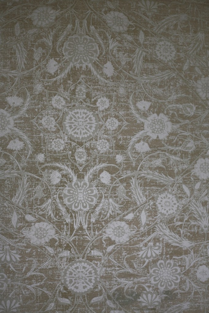 vintage 1970's wallpaper metallic olive green