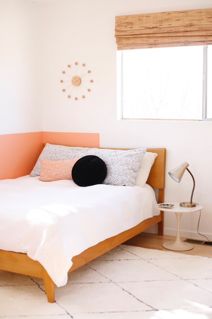 pink black interior bedroom girl room mid century modern tulip side table heywood wakefield kohinoor bed rugs USA keno moroccan shag rug nuloom