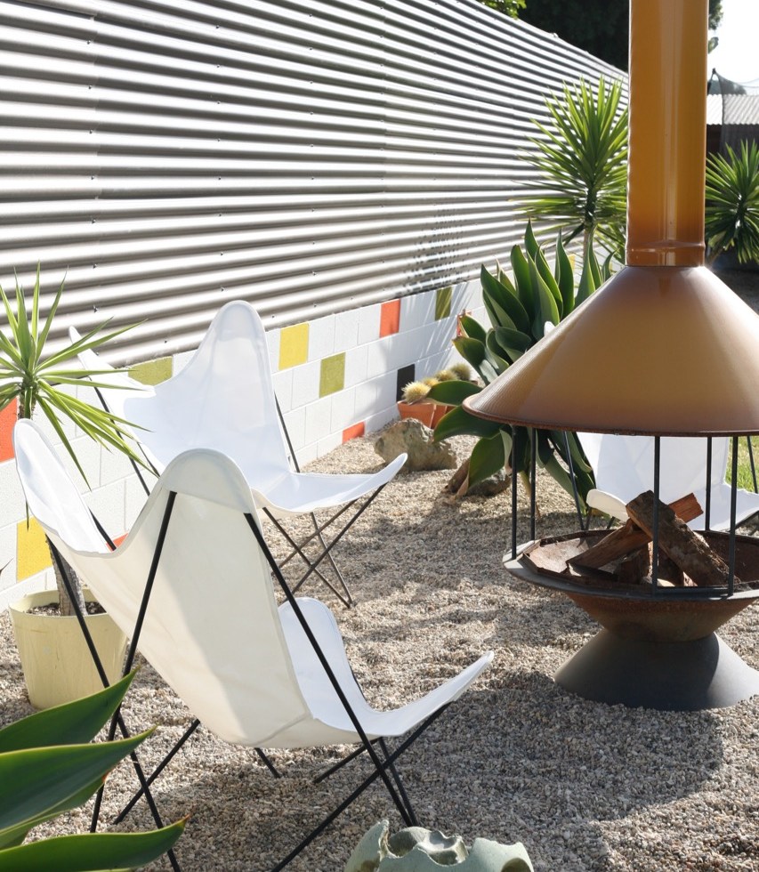 mid century modern backyard landscaping